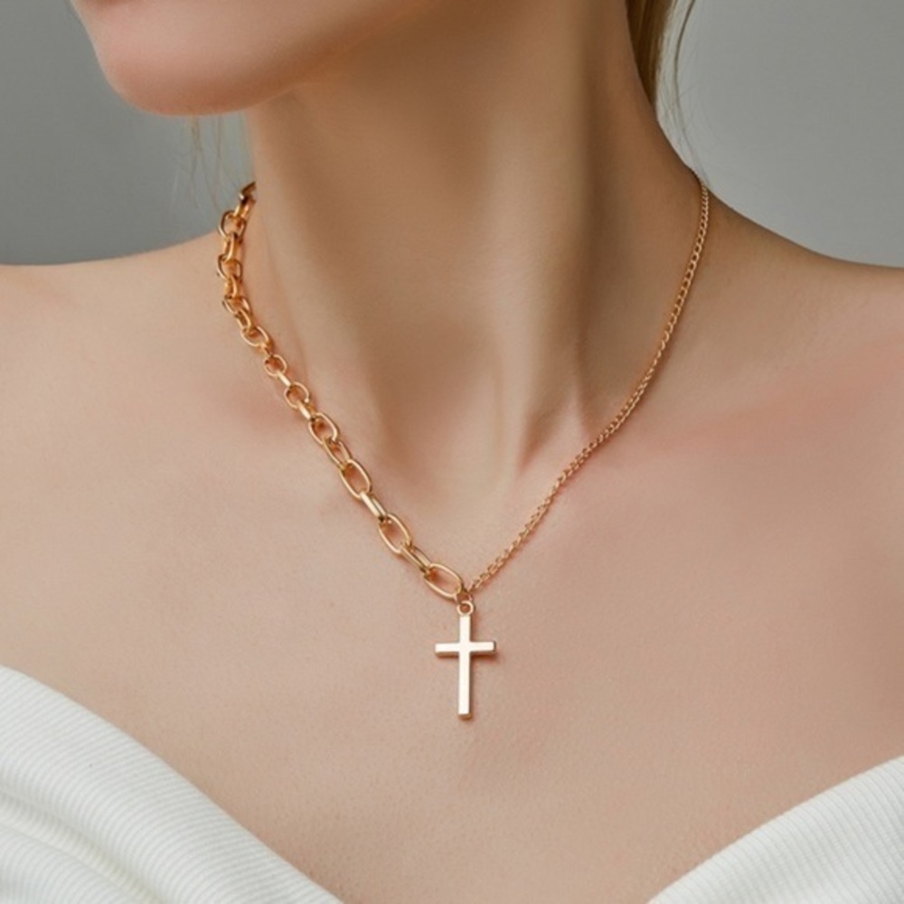 3/$30 💛🤍 Cross Half Chain Necklace